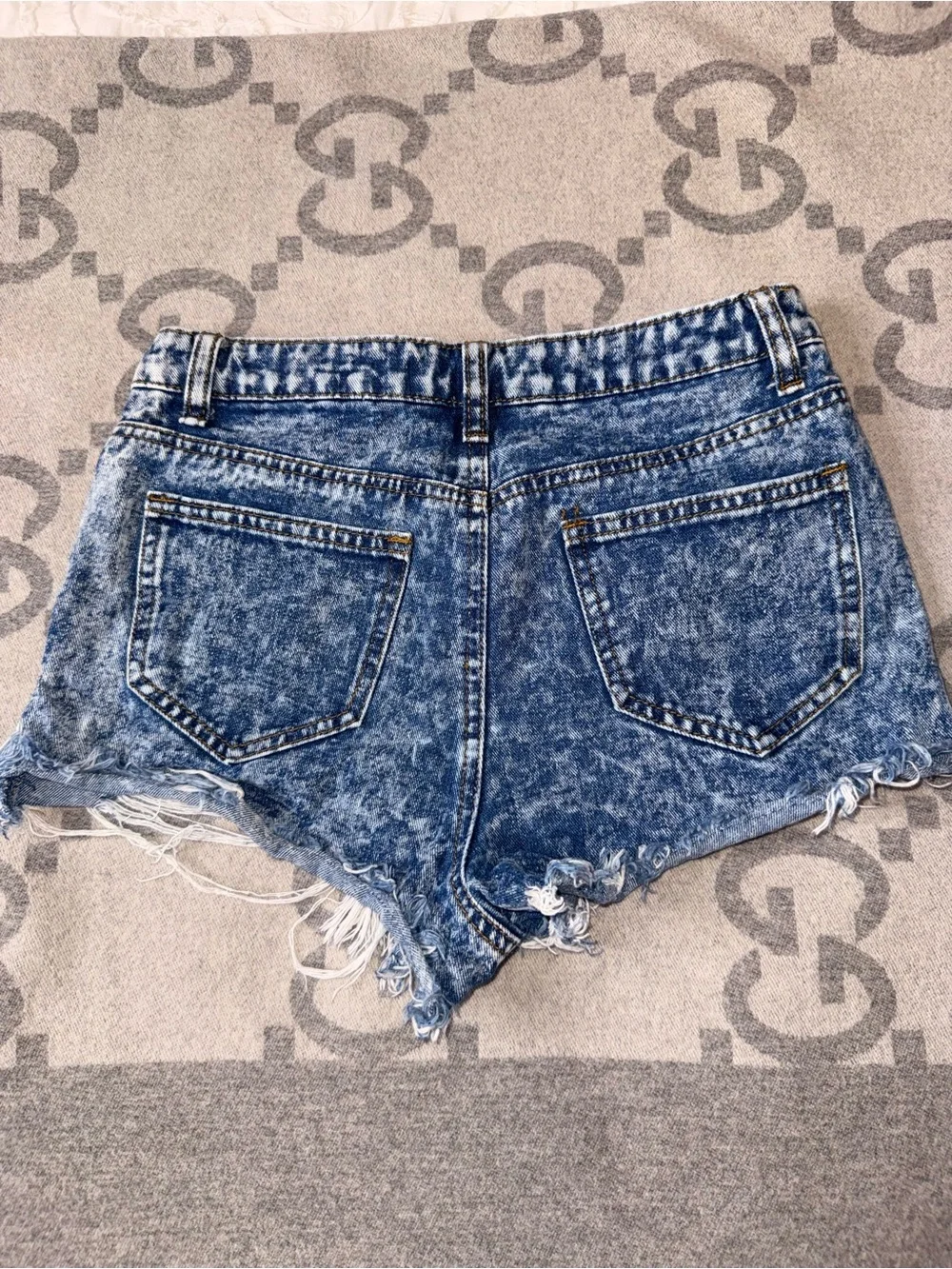 Metal Stud Embellished Distressed Denim Shorts - Picture 9 of 10